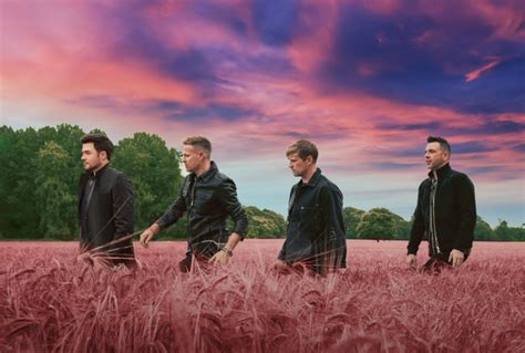 A BOYBAND WESTLIFE TRAZ A TURNÊ THE WILD DREAMS .